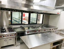 不锈钢厨房设备厂家告诉你应该如何做好不锈钢厨房设备的保养和维护