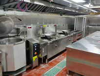 重庆商用厨房设备厂家告诉你不锈钢厨房设备的优缺点以及发展前景